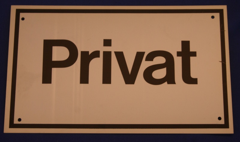 Hinweisschild Privat ca. 25x15cm weis gelocht