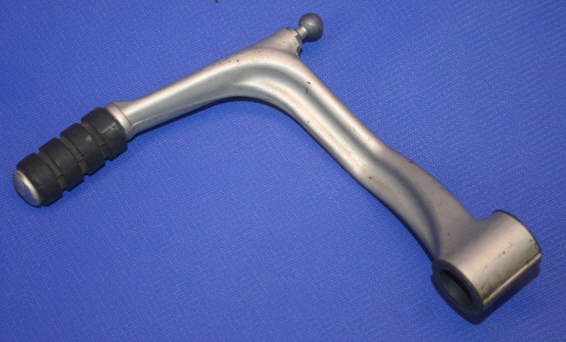 Schalthebel R1100RS R1100R am Rahmen GEBRAUCHT !