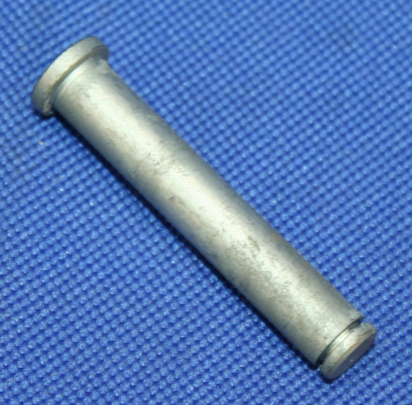 Bolzen Fußraste  K1200RS97 00 K1200GT 00 vorn