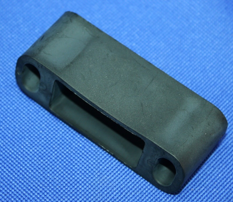 Distanzst&uuml;ck Kotfl&uuml;gel hinten R80GS Basic