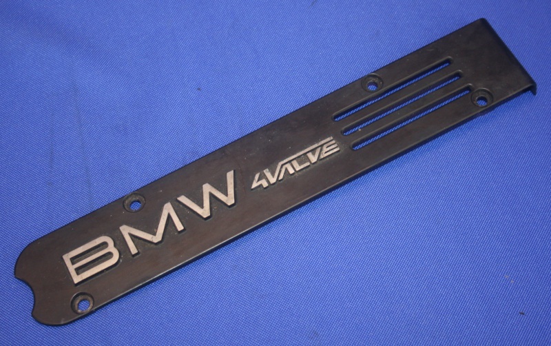 Abdeckung Zündkerzenstecker K1 K1100 am Ventildeckel