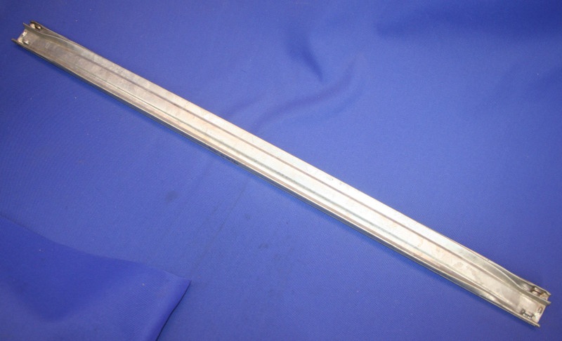 L&auml;ngstr&auml;ger SUPER 2 900mm f&uuml;r METALSISTEM Regale GEBRAUCHT!