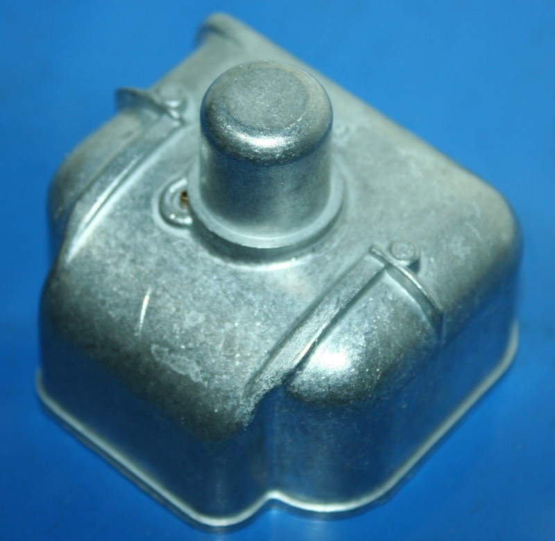 Schwimmerkammer Typ 53 8/74- o.Schraube li.+re. geschlossen