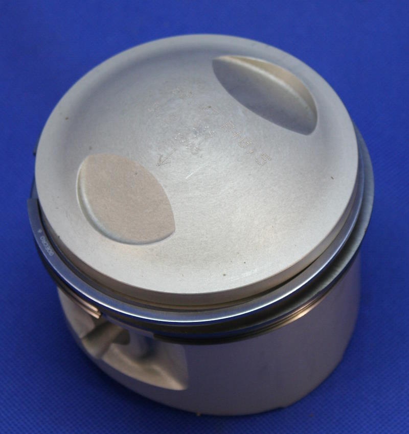 Kolben R65 +0.50 82.47A