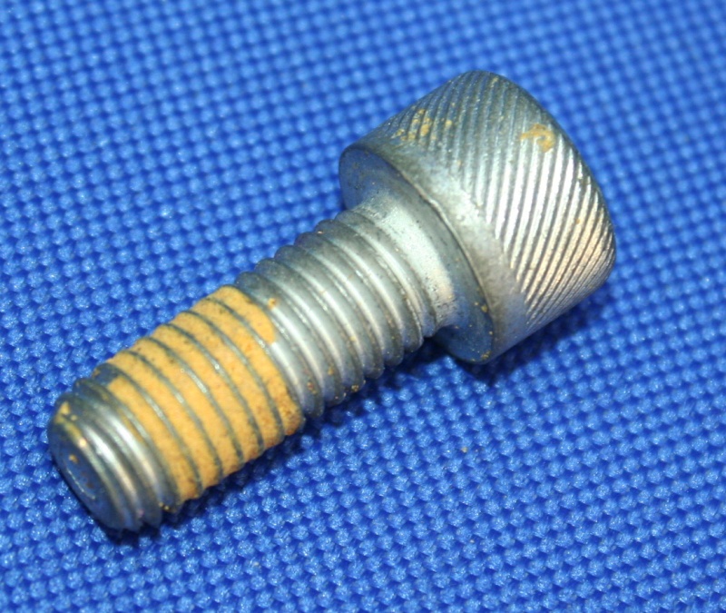 Innensechskantschraube M10 Lagerbock Fußraste hi. K100 9/85-