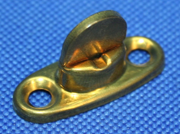 Knebel oval Windschutzscheibe + Persenning flache Ausführung